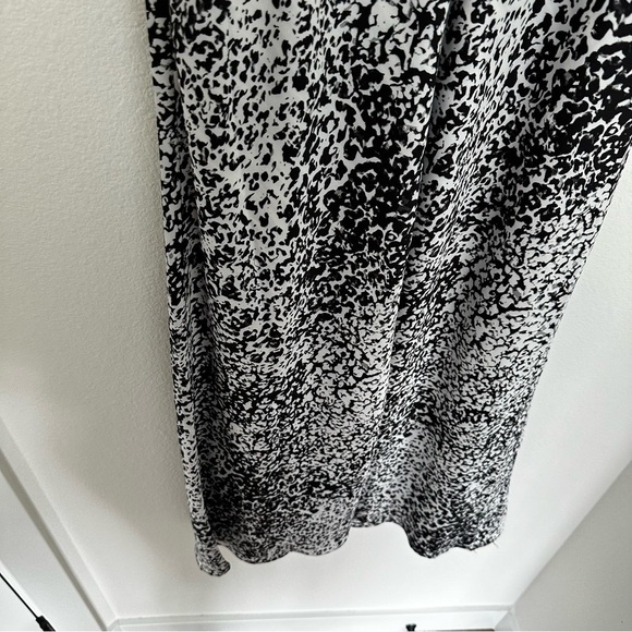 Calvin Klein Satin Midi Dress Black White Spaghetti Straps Size 2 Women’s - Picture 7 of 11